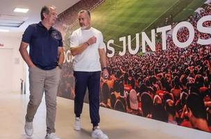 Jose Boto conversa com Luis Eduardo Baptista, o BAP, presidente do Flamengo (Foto: Instagram Jose Boto)