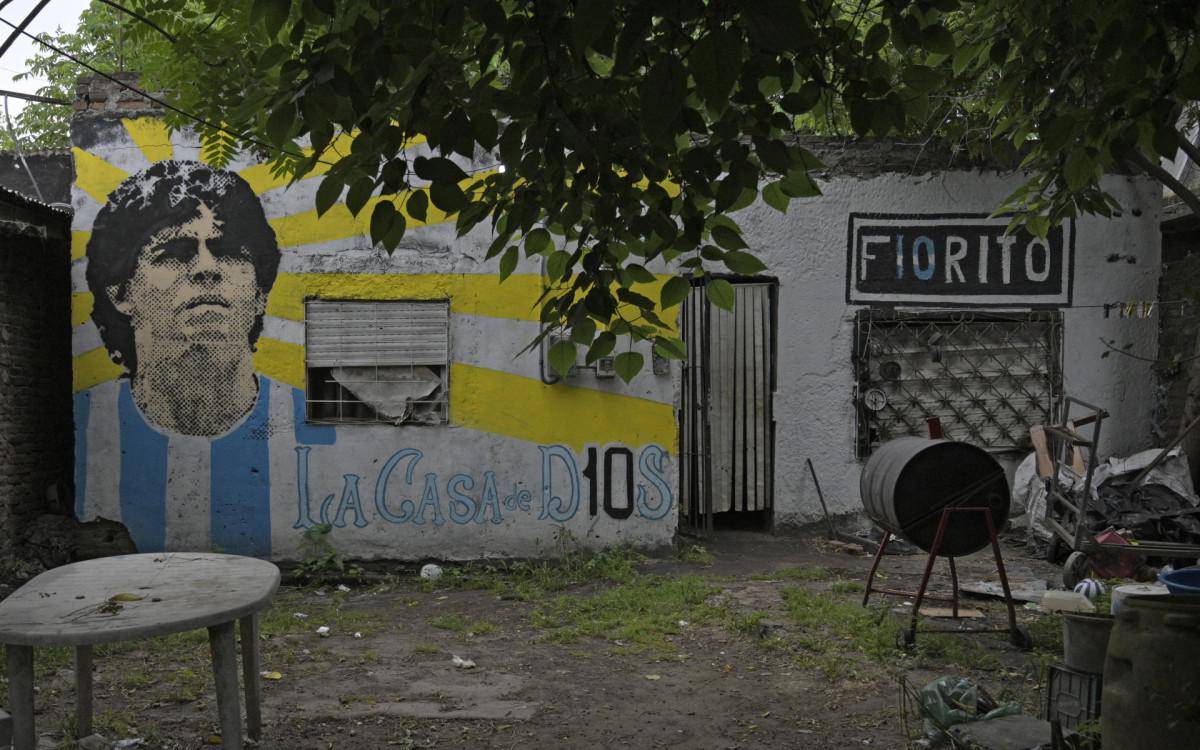 Maradona e um dos maiores nomes da historia do futebol