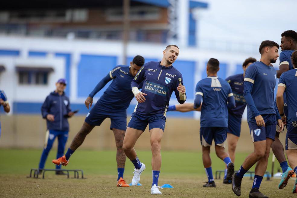 Mario Sergio em treino do Avai