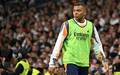 Mbappe havia treinado normalmente na segunda-feira (16), mas relatou mal-estar ao retornar ao hotel (Foto: AFP