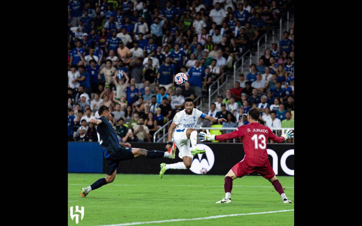 Momento em que Salem Al-Dawsari abre o placar para o Al-Hilal, no Geodis Park