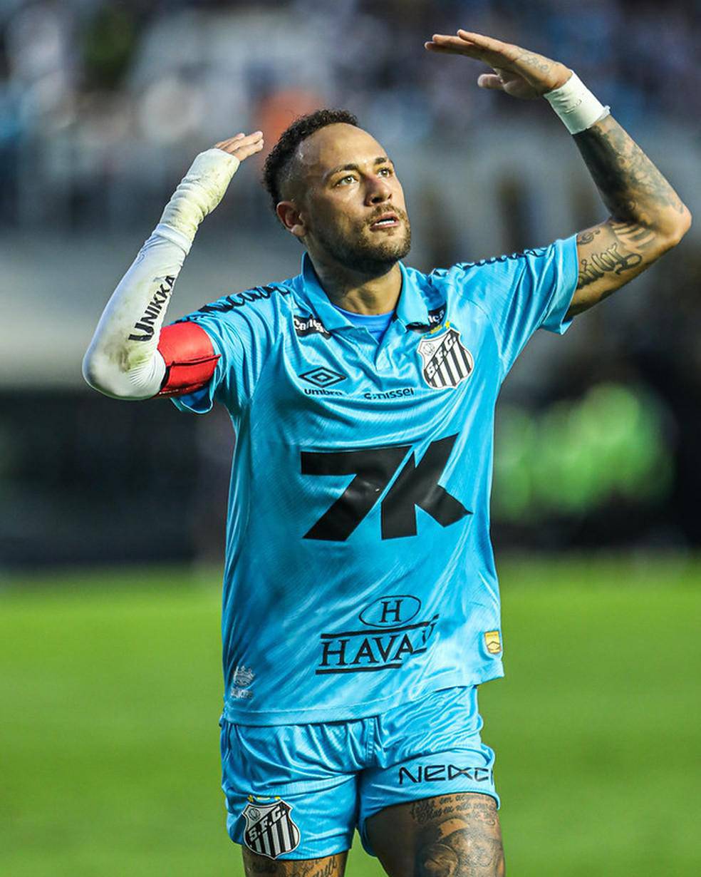 Neymar durante jogo entre Santos e Botafogo, pelo Campeonato Brasileiro