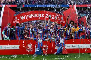 O Crystal Palace foi campeao da Copa da Inglaterra em 2025 e conquistou o seu titulo mais importante em 119 anos (Foto: Divulgacao)