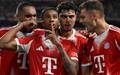 Olise celebra gol marcado pelo Bayern sobre o Boca Juniors (Foto: Patricia de Melo Moreira / AFP