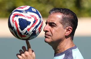 Renato Paiva em treino do Botafogo nos Estados Unidos (Foto: Vitor Silva / Botafogo)