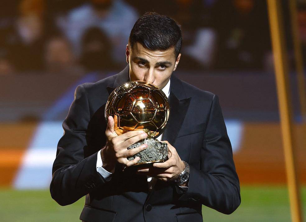 Rodri vence o premio da Bola de Ouro
