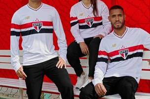 Sao Paulo lanca uniforme em homenagem ao Mundial de 2005 (Foto: Divulgacao / Sao Paulo)