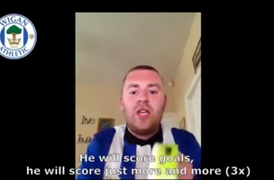 Sean Kennedy, torcedor do Wigan Athletic, que viralizou a musica "Freed from Desire" nas arquibancadas mundiais (Foto: Reproducao/ Youtube)