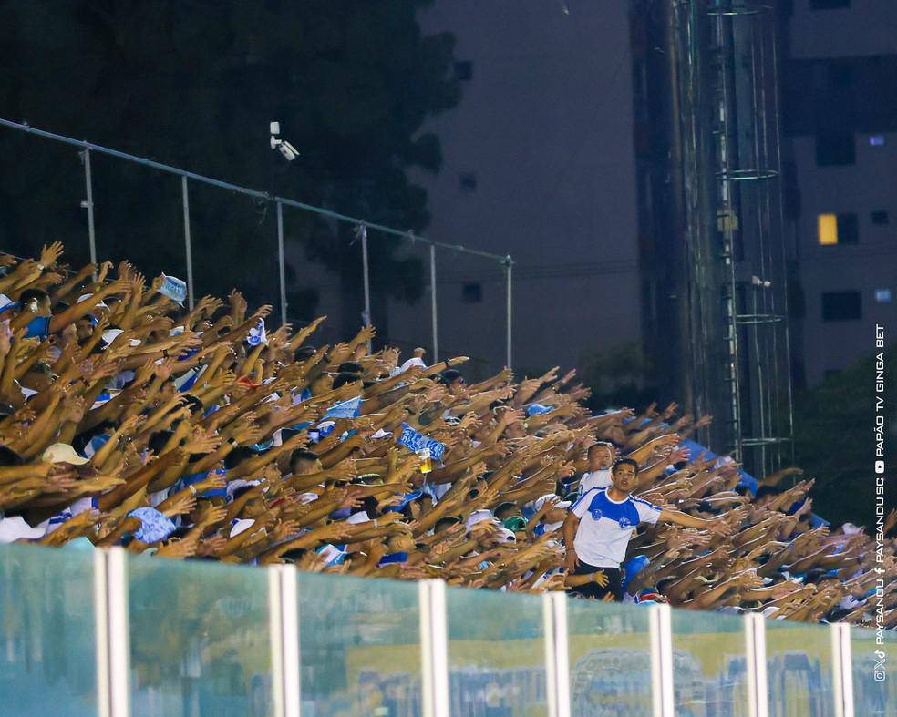 Torcida do Paysandu presente no Estadio da Curuzu