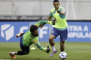Vanderson em acao durante treino da selecao brasileira (Foto: Rafael Ribeiro / CBF)