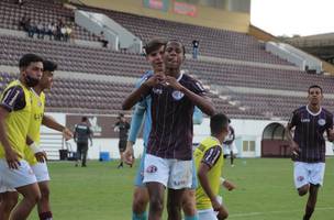 Wallace Yan apos marcar um gol com a camisa da Ferroviaria, em 2021 (Foto: Jonatan Dutra / Ferroviaria SAF)