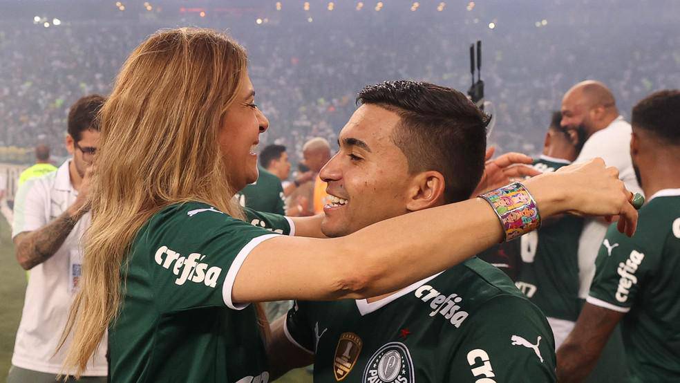 Dudu e Leila Pereira em comemoracao de titulo do Palmeiras