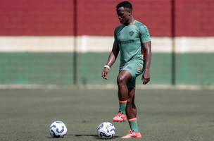 Jhon Arias esta perto de deixar o Flu (Foto: Lucas Mercon / Fluminense)