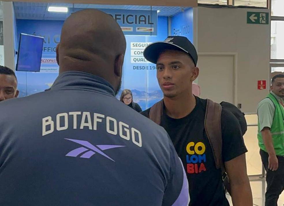 Jordan Barrera na chegada ao Rio de Janeiro, neste domingo
