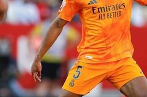 Jude Bellingham em partida pelo Real Madrid (Foto: Divulgacao / Real Madrid)