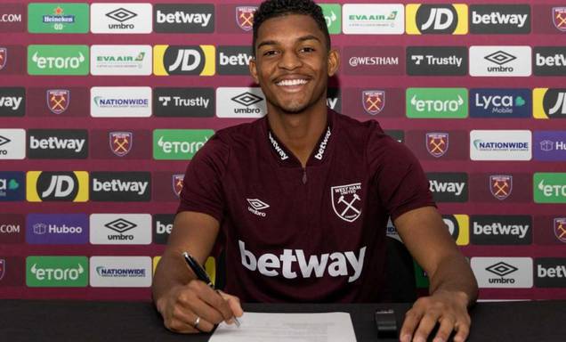 Botafogo mira contratação de jovem atacante ex-Palmeiras