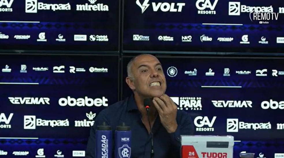 Marcos Braz evita falar sobre polemica envolvendo De La Cruz: "Esta aqui..."