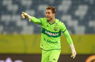 Mateus Pasinato tem grave lesao e deve ficar fora do restante da temporada (Foto: AssCom Dourado)