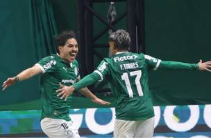 Mauricio, do Palmeiras, comemora apos marcar o terceiro gol da equipe na partida contra o Atletico Mineiro valida pela 15a rodada do Campeonato Brasileiro 2025, no Allianz Parque para a em Sao Paulo (Foto: ALEX SILVA/ESTADAO CONTEUDO)
