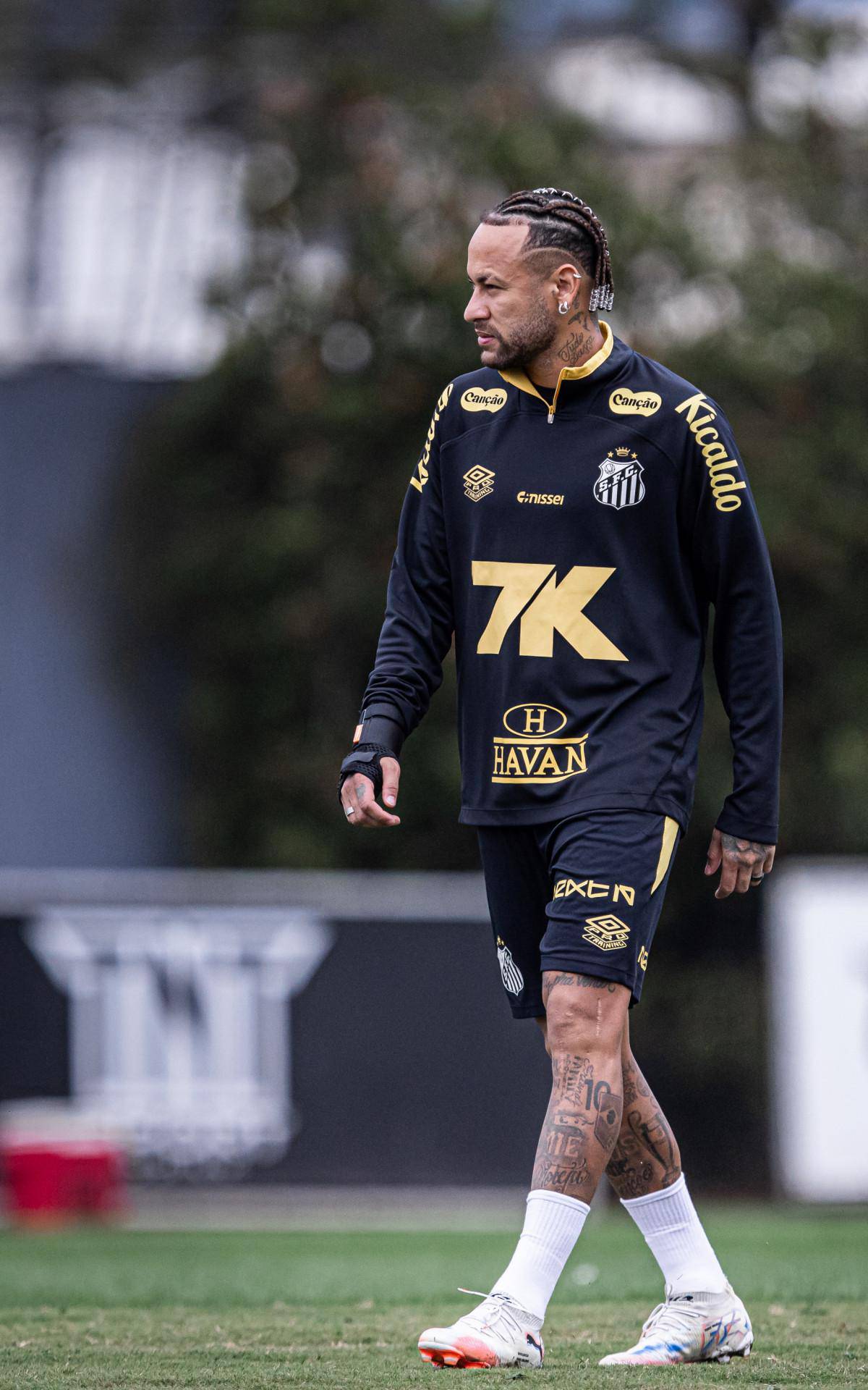 Neymar com em treino do Santos