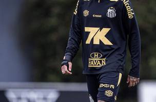 Neymar com em treino do Santos (Foto: Raul Baretta/ Santos FC.)
