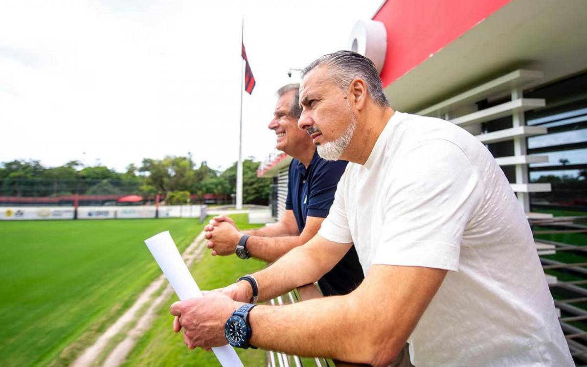 O diretor Jose Boto e o presidente do Flamengo, Bap