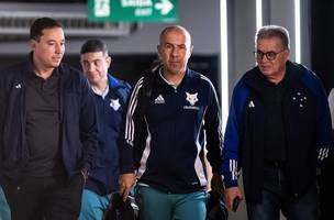Pedro Junio, Leonardo Jardim e Paulo Pelaipe Cruzeiro (Foto: Gustavo Aleixo/ Cruzeiro)