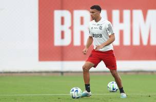 Victor Hugo nos tempos de Flamengo (Foto: Gilvan de Souza / Flamengo)