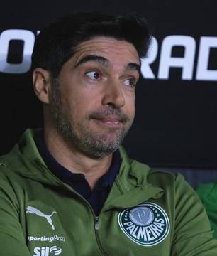 Viradas são obstáculo no Palmeiras de Abel Ferreira