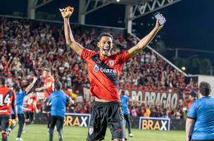 Alix Vinicius, zagueiro do Atletico-GO (Foto: Ingryd Oliveira/ACG)