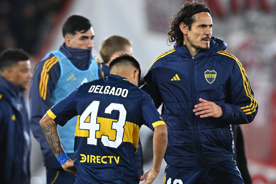 Boca Juniors do uruguaio Cavani vive drama sem precedentes