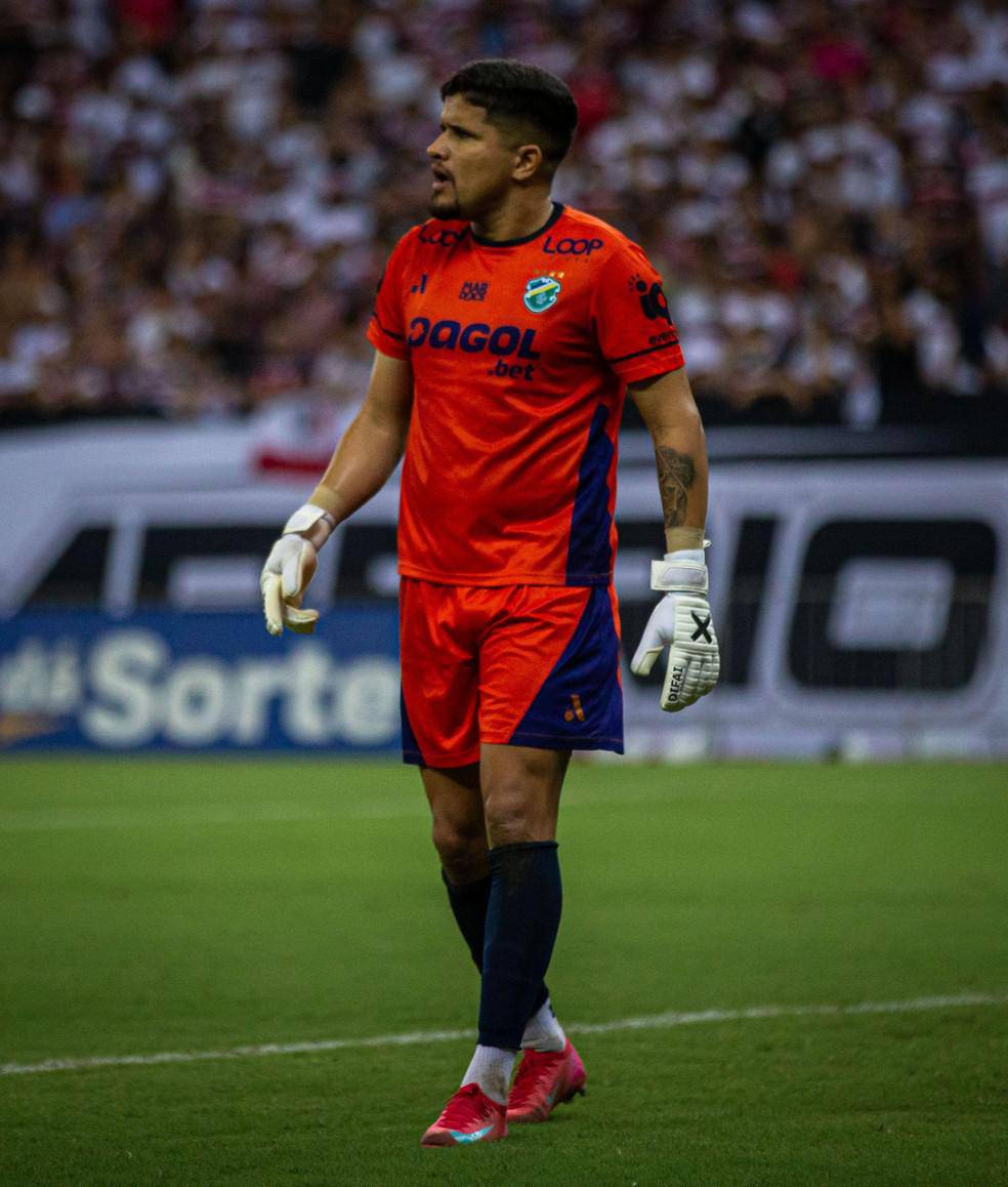 Careca, goleiro do Altos