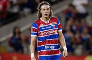 David Luiz com a camisa do Fortaleza (Foto: Divulgacao / Fortaleza)
