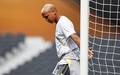Deyverson, no Monumental de Nunez, na vespera da final da Libertadores entre Botafogo e Atletico-MG (Foto: Agustin Marcarian/Reuters