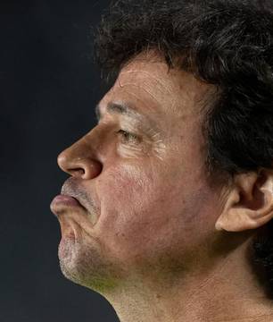 Pressão aumenta no Vasco: Diniz pode igualar pior sequência da carreira