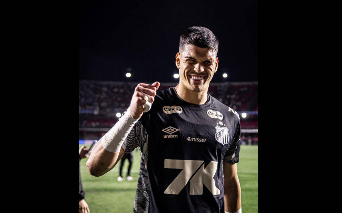 Gabriel Brazao tem contrato com o Santos ate o fim de 2026