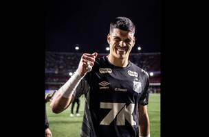 Gabriel Brazao tem contrato com o Santos ate o fim de 2026 (Foto: Raul Baretta / Santos FC)