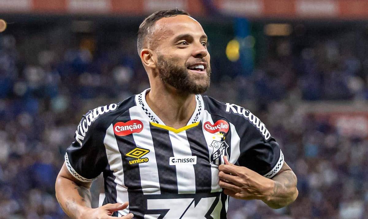 Guilherme voltou ao time do Santos marcando um gol e distribuindo uma assistencia