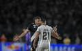 Hugo Moura jogador do Vasco disputa lance com Marcal jogador do Botafogo durante partida no estadio Sao Januario pelo campeonato Copa Do Brasil 2025 (Foto: THIAGO RIBEIRO/AGIF - AGENCIA DE FOTOGRAFIA/AGIF - AGENCIA DE FOTOGRAF