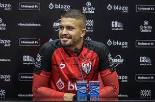 Lucas Gazal - zagueiro do Atletico-GO (Foto: Ingryd Oliveira / ACG)