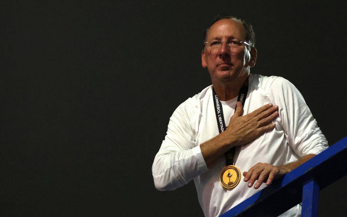 'Mundo Deportivo', da Espanha, citou imbroglio de John Textor envolvendo Botafogo, Eagle Football e Lyon