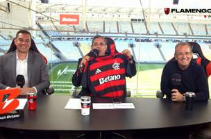 Representante da Betano, Guilherme Figueiredo, e o presidente do Flamengo, Luiz Eduardo Baptista, falaram sobre a parceria (Foto: Reproducao / Flamengo TV)