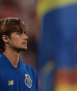 Rodrigo Mora: futuro incerto no Porto com oferta recorde do Al-Ittihad