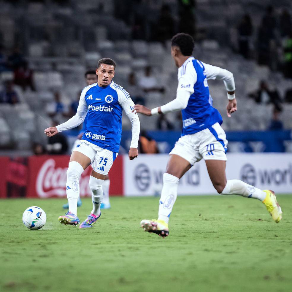 Rodriguinho pelo Cruzeiro
