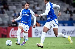 Rodriguinho pelo Cruzeiro (Foto: Gustavo Aleixo/ Cruzeiro)