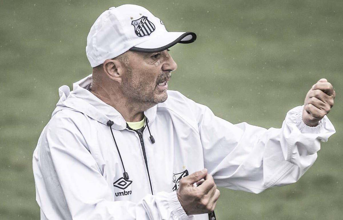 Sem clube, Jorge Sampaoli foi sondado nos ultimos dias por representantes do Santos