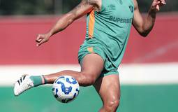 Thiago Silva se recupera antes do previsto e reforça o Fluminense