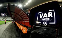 Anúncio do VAR a partir das quartas de final da Libertadores e Sul-Americana