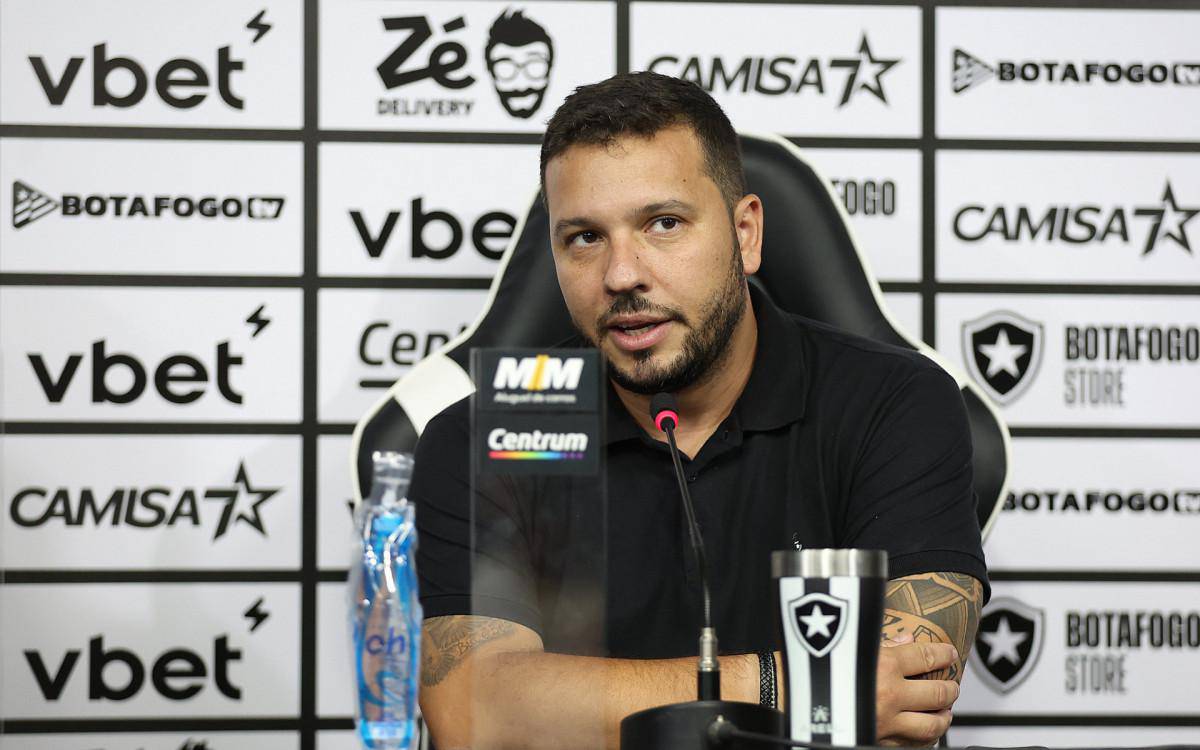 Alessandro Brito e o Diretor Gestao Esportiva do Botafogo