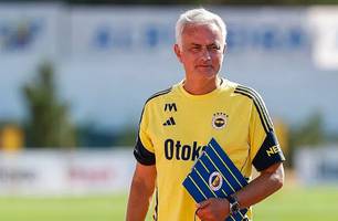 Benfica mira retorno de Mourinho após 21 anos